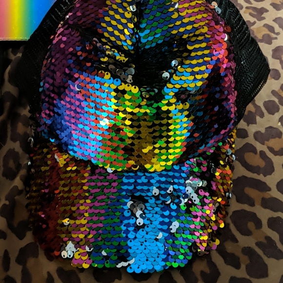 Rainbow Purse and Hats (set) - Picture 2 of 8